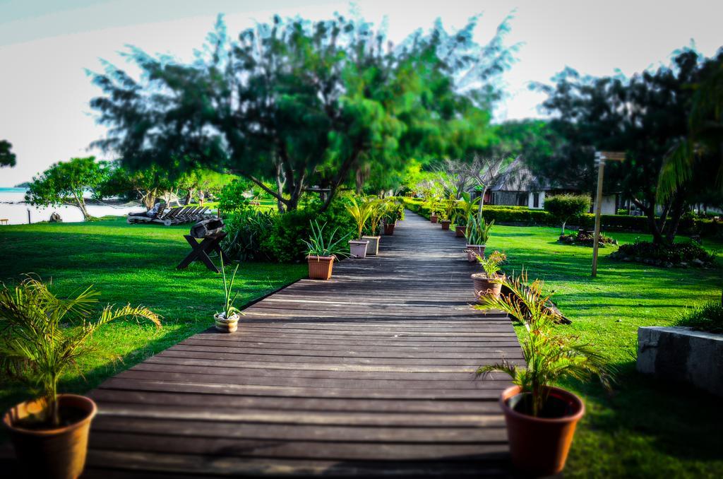 โครอลวิวไอส์แลนด์รีสอร์ท Hotel Tavewa Island ภายนอก รูปภาพ