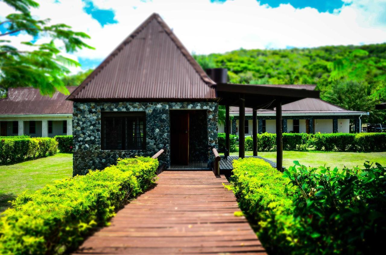 โครอลวิวไอส์แลนด์รีสอร์ท Hotel Tavewa Island ภายนอก รูปภาพ